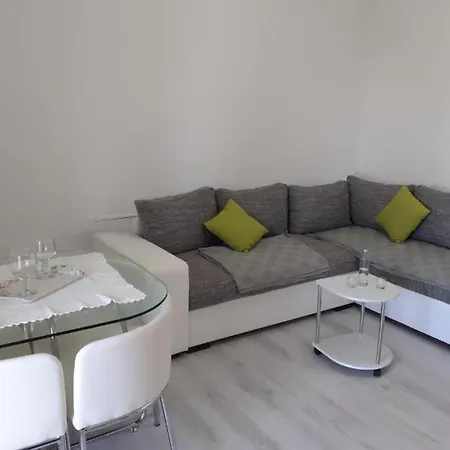 Charming Dokoza - Marina Iv - Two Bedroom With Sea View 비르