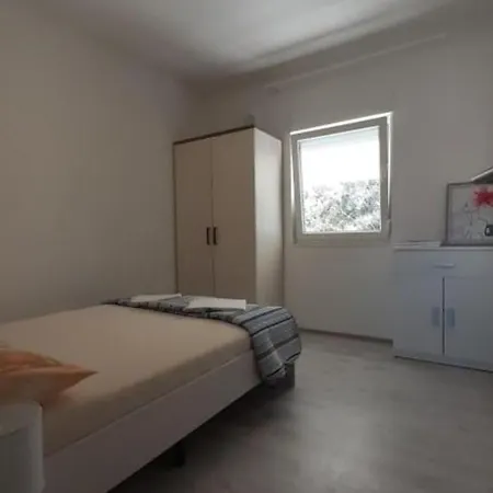 Charming Dokoza - Marina Iv - Two Bedroom With Sea View فير