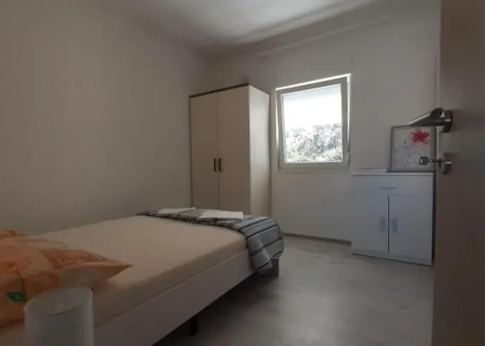 Charming Dokoza - Marina Iv - Two Bedroom With Sea View Vir