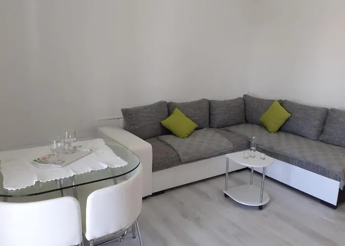 Charming Dokoza - Marina Iv - Two Bedroom With Sea View Vir